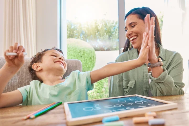 economia de fichas y refuerzo positivo en niños